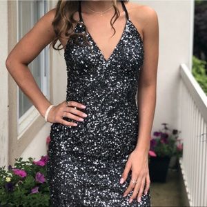 Elegant scala mid thigh length dress 😍